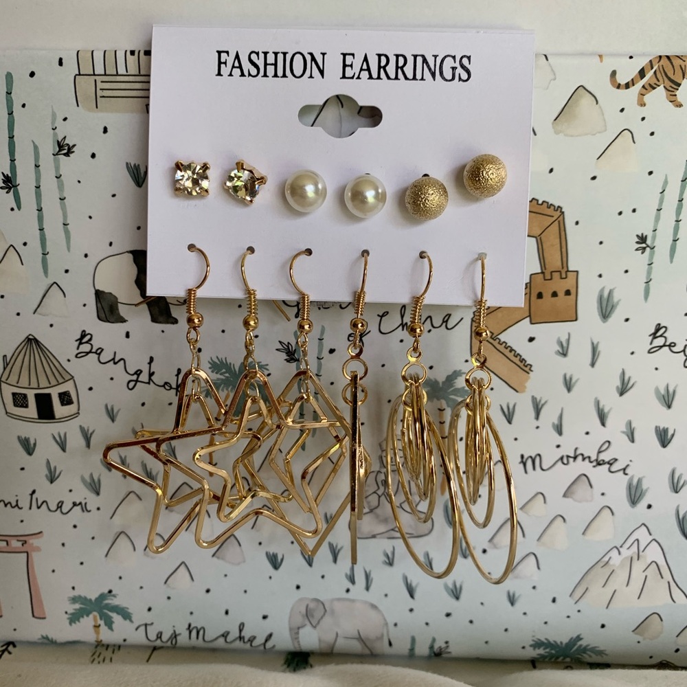 3/$25 💫set of 6 earrings💫